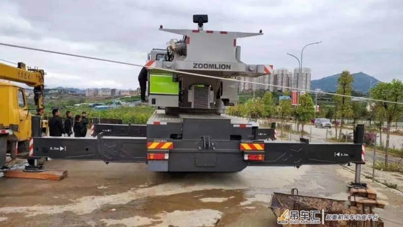中联80吨六节臂吊车,主臂58.5米,全配重28吨!