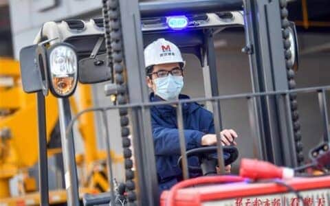 不会干消防的吊车司机不是好电工，武汉地铁“特种兵”考了12个专业资格证