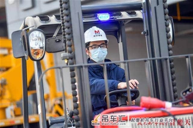 不会干消防的吊车司机不是好电工，武汉地铁“特种兵”考了12个专业资格证