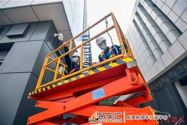 不会干消防的吊车司机不是好电工,武汉地铁“特种兵”考了12个专业资格证