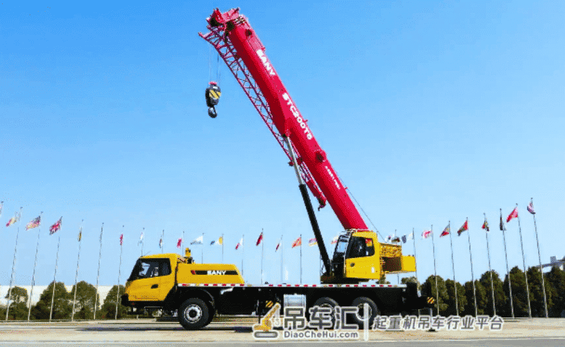 和合兵器库|颜值与实力并存——三一STC200T5起重机