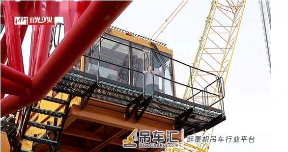 中国吊装巨无霸!三一4000吨履带起重机“王者降临”