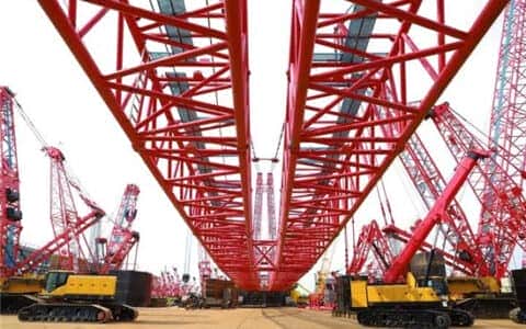 中国吊装巨无霸！三一4000吨履带起重机“王者降临”