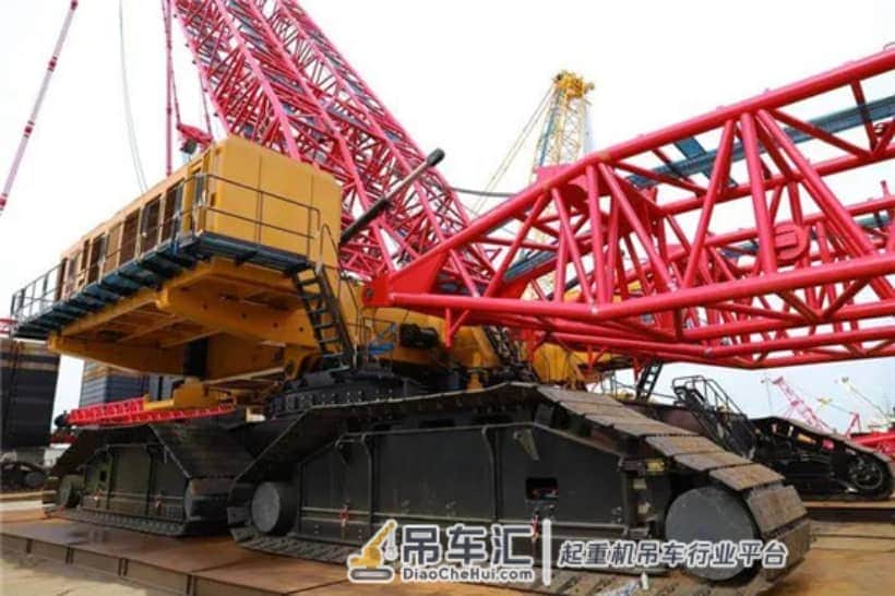 中国吊装巨无霸！三一4000吨履带起重机“王者降临”