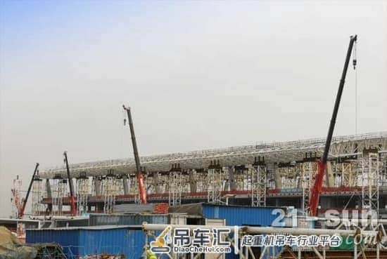 不惑之年的深圳特区有了自己的国际航空枢纽,三一吊装人身负重任