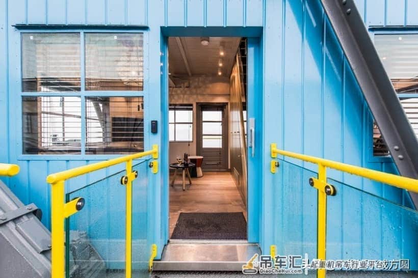 阿姆斯特丹港口的起重机公寓酒店