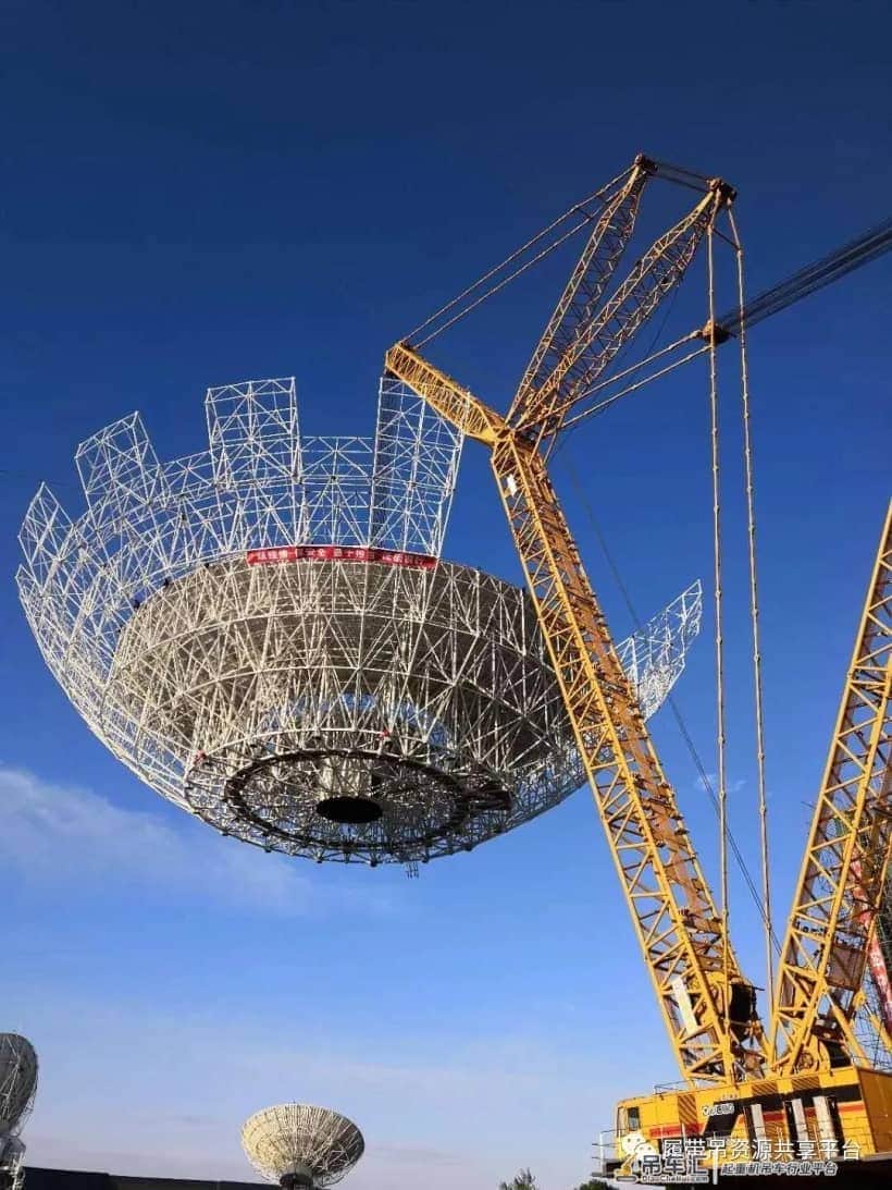 重磅丨2000吨级履带起重机圆满完成火星探测70米天线吊装任务
