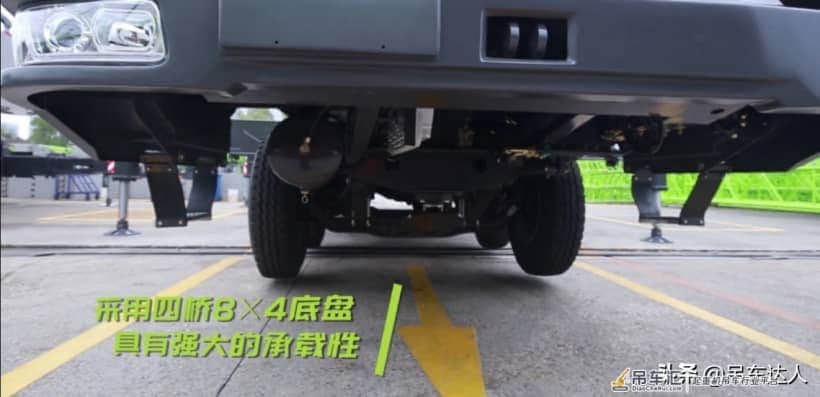 此款车称被为起重机中的“SUV”?