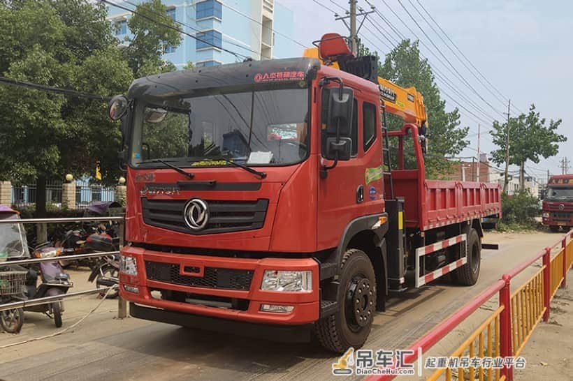 随车吊:我是先买车还有先找活儿?随车吊今年还能赚钱吗?
