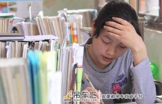 去高尖班“吊车尾”还是去基础班当“鸡头”,名校老师教你如何选