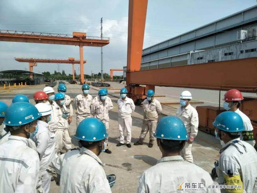 南通远洋配套开展外场起重机防强风应急演练活动
