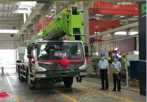 吊车界的“特斯拉”，全球首台纯电动汽车吊，节能减排新思路