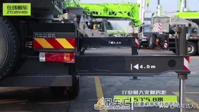中联“小旋风”,12吨汽车起重机市场的高端风暴