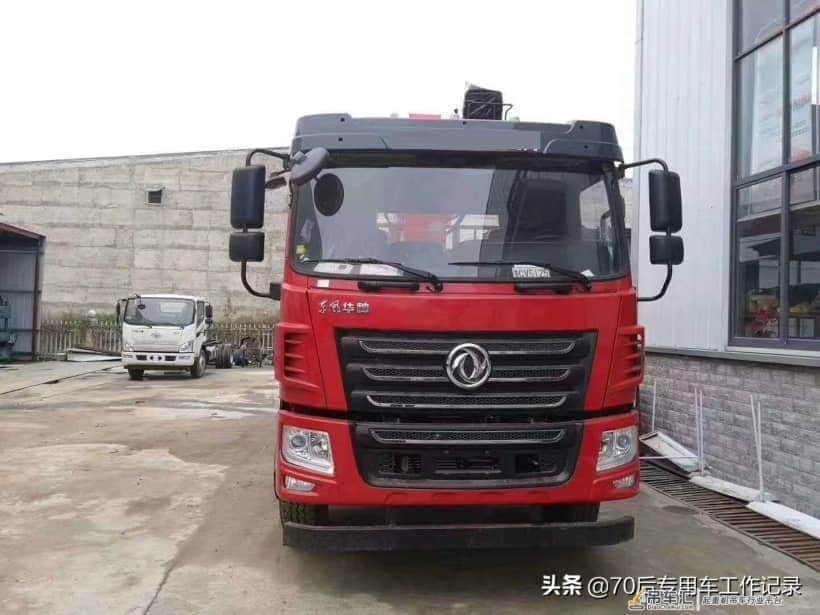 性价比较高的随车吊专用车，装配12吨吊机，举升高度是多少米呢？