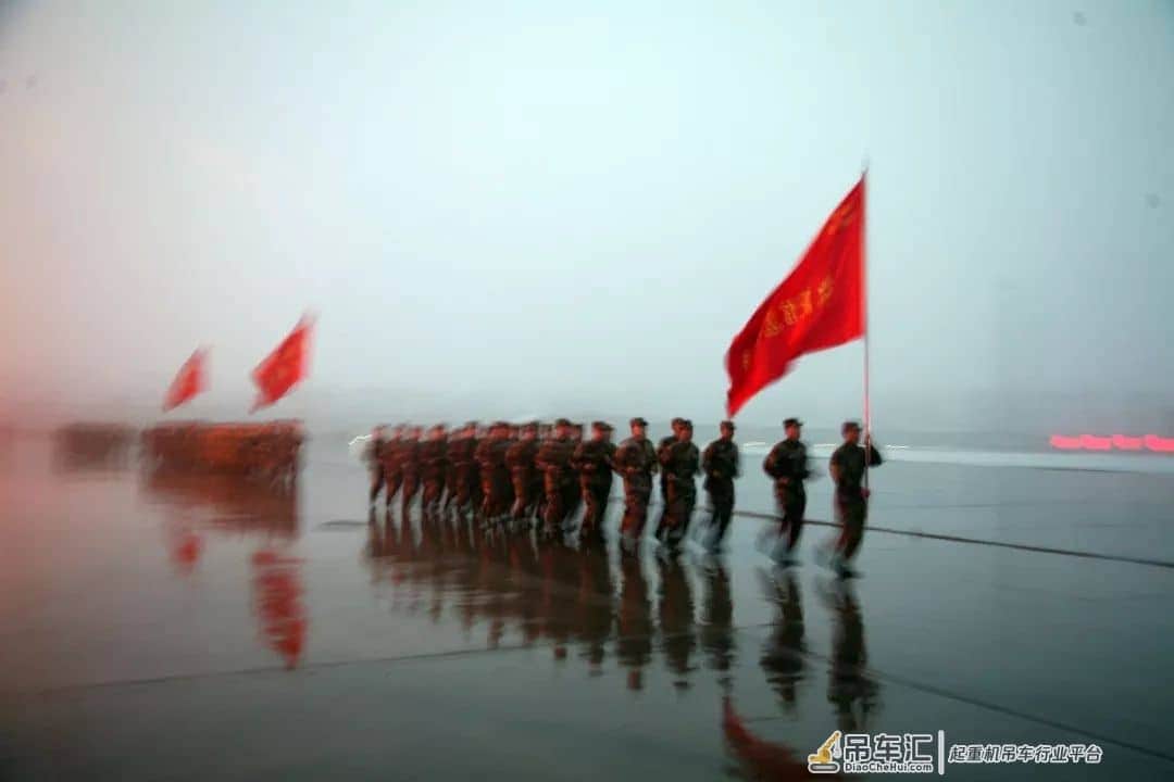 砺剑春秋!8吨、12吨、16吨、20吨、40吨大吊车王牌神吊康师傅