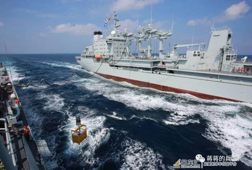 花样繁多,吊装为主——中国主力军舰补充弹药那些事
