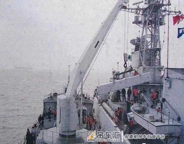 花样繁多,吊装为主——中国主力军舰补充弹药那些事