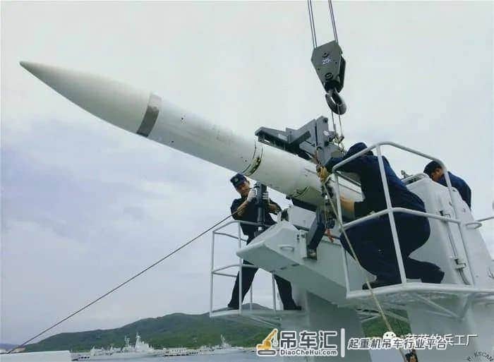 花样繁多,吊装为主——中国主力军舰补充弹药那些事