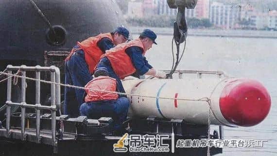 花样繁多,吊装为主——中国主力军舰补充弹药那些事