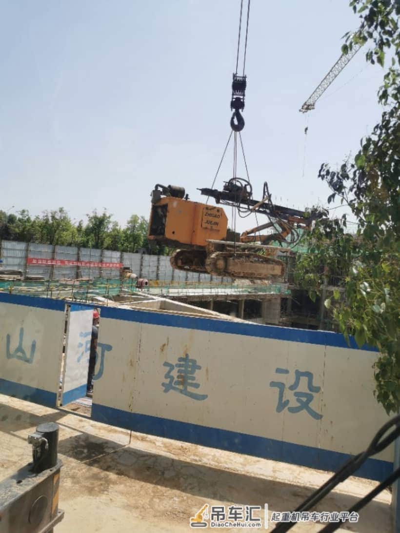 武汉吊车租赁吊小炮机经典案例