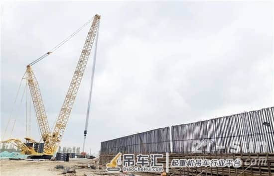 雄安新区三周岁，徐工履带起重机奉献吊装“硬核”大礼