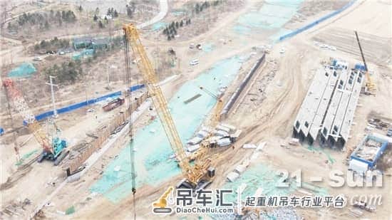 雄安新区三周岁,徐工履带起重机奉献吊装“硬核”大礼