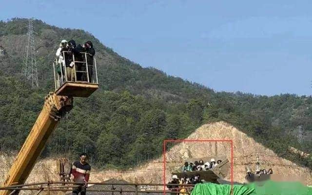 太危险!粉丝代拍用吊车,《皓衣行》剧组严肃声明:安全第一