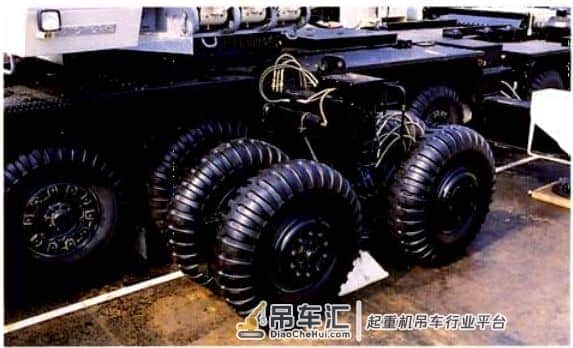亚洲第一“500吨王者吊车”,代表30年前最顶级的吊车技术!