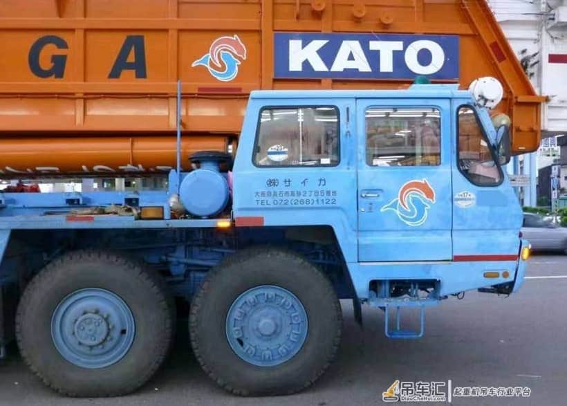 亚洲第一“500吨王者吊车”,代表30年前最顶级的吊车技术!