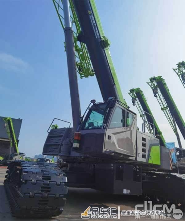 乘风破浪!中联重科两款伸缩臂履带起重机新品ZCT550/ZCT900上市