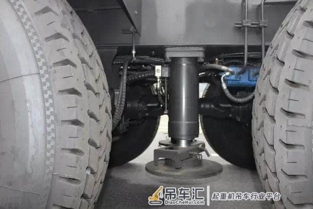 工程兵器库|三一最霸道全地面起重机——“SAC6000”