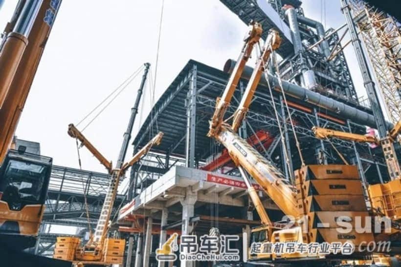 徐工大吨位起重机联吊助力澳森钢铁高炉上料通廊建设