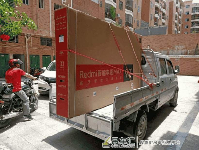 别羡慕红米电视用吊车安装了,安装费7738元,羊毛出在羊身上