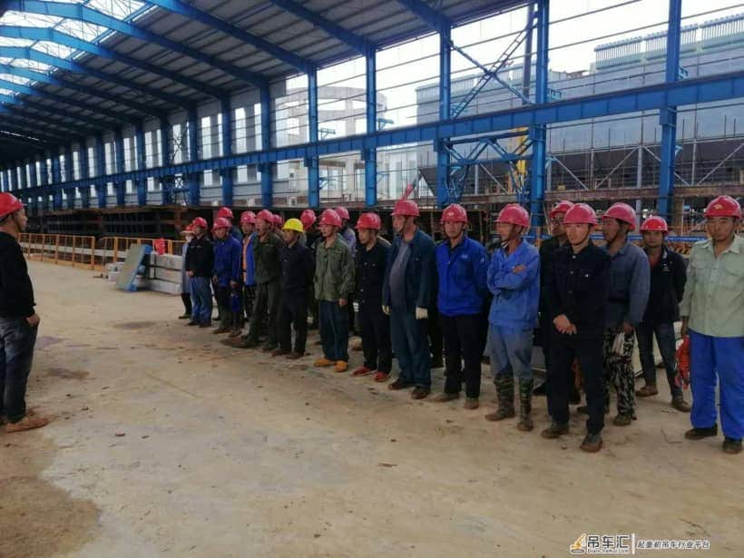 五矿二十三冶一公司云南宏泰项目氧化铝仓锥体顺利完成吊装