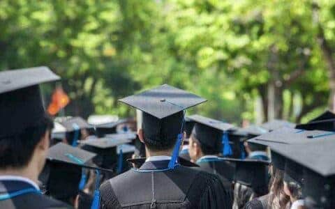 重点高中”吊车尾”，普高重点变”鸡头”，怎么选？少春中学来帮你！