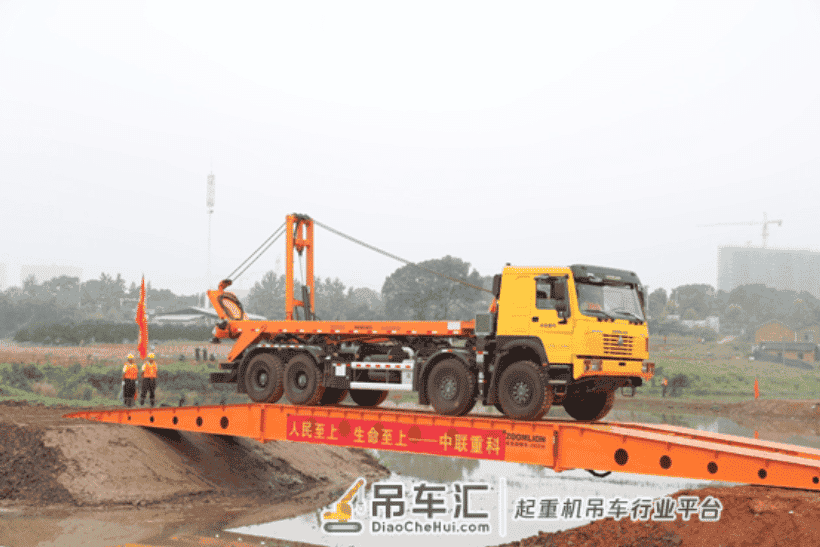 战波斗浪!中联重科高端装备“湘江点兵”