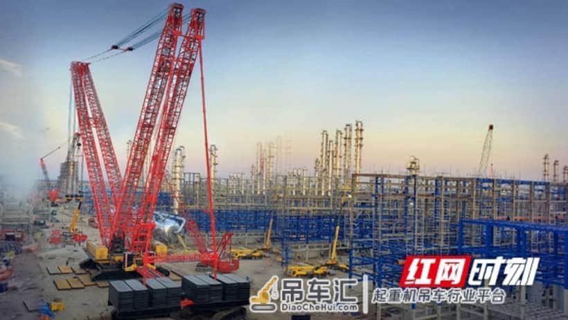 三一重工4000吨履带式起重机首吊成功