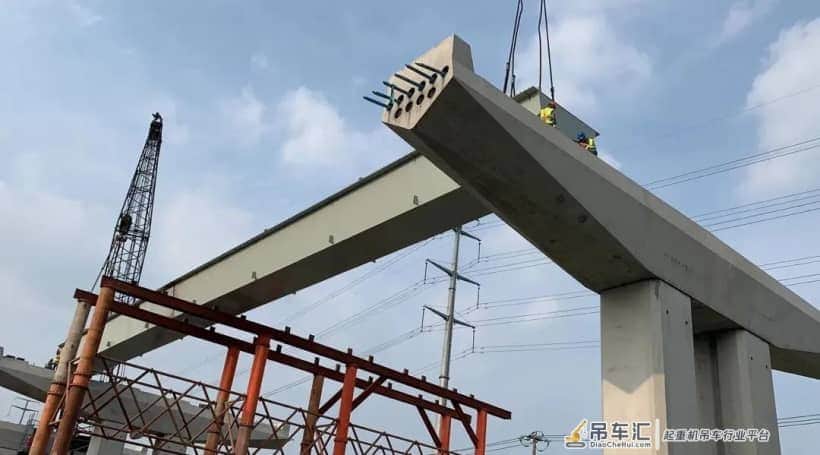 重59.75t,绍兴越东路智慧快速路项目首跨叠合梁成功吊装