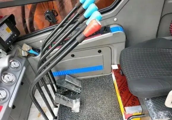 xct20推杆改先导，趴臂动作相当稳...