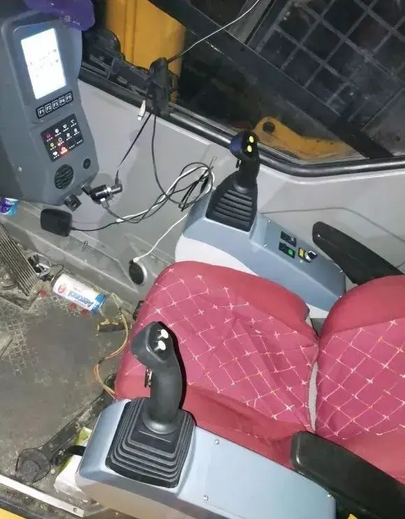 xct20推杆改先导，趴臂动作相当稳...