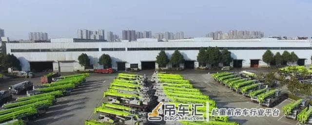同为中联厂家生产的25吨吊车,V、A、H、E该如何选择