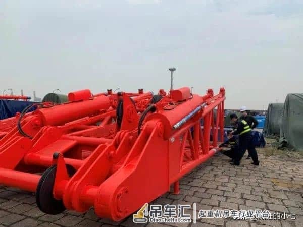 “风电神器”--中联履带起重机ZCC9800W走出国门