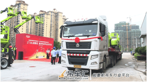 实力圈粉!中联重科又双叒一高空作业机械新品完成交付