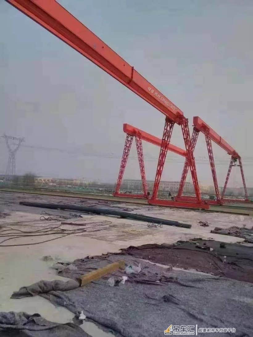 龙门吊、起重机、提梁机、运梁车、喷淋养护设备、高频振动器、液压夹轨器