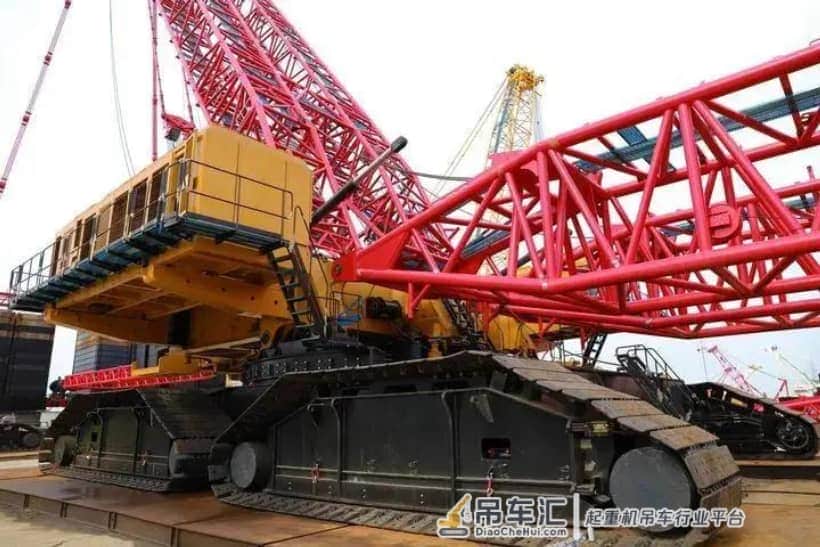 和合兵器库|中国吊装巨无霸!三一4000吨履带起重机“王者降临”