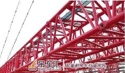 和合兵器库|中国吊装巨无霸!三一4000吨履带起重机“王者降临”