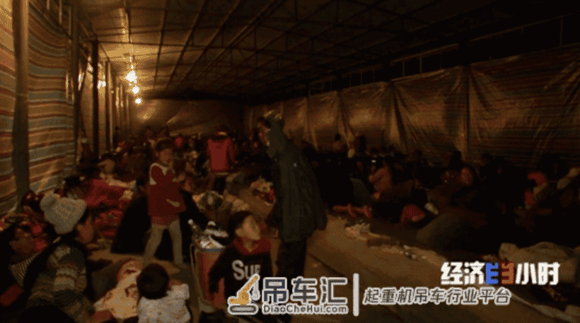 四川冕宁暴雨引发山洪!无人机、大吊车上阵!一场应急救援的生死较量→