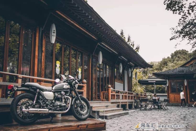 性能吊车尾却要卖十万!这款川崎有点狂!