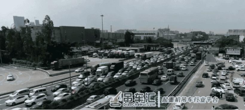 堵车怎么办?看三一起重机来化解困局