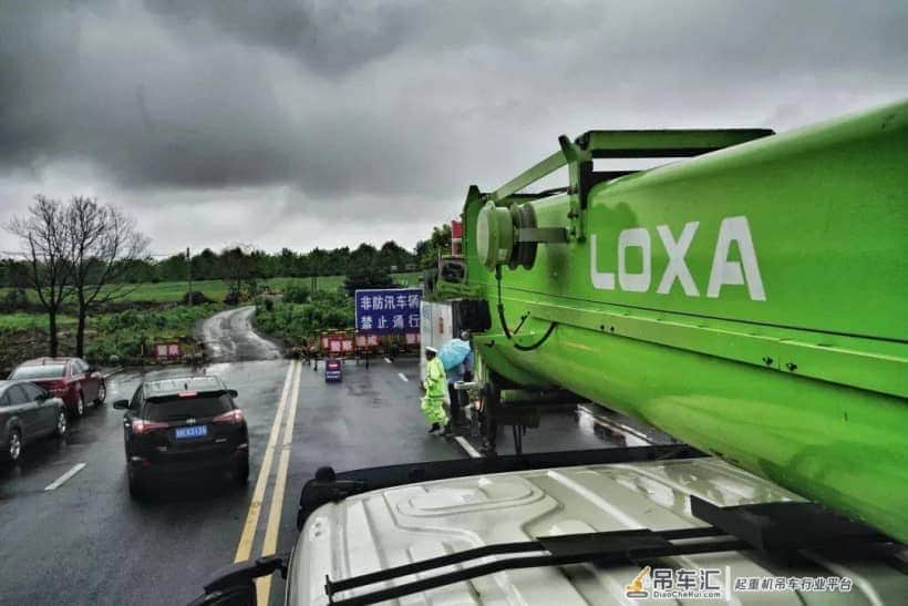 救援先锋勇担当 雷萨力量助力防汛一线!